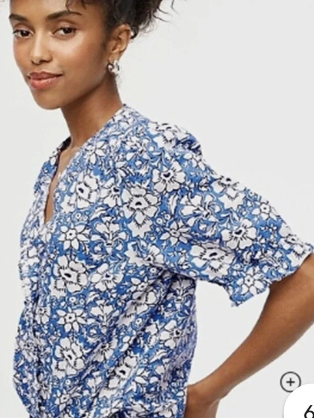 NWOT...J Crew Blue Floral Ruffled Button-Front Linen Blend Top Size Small